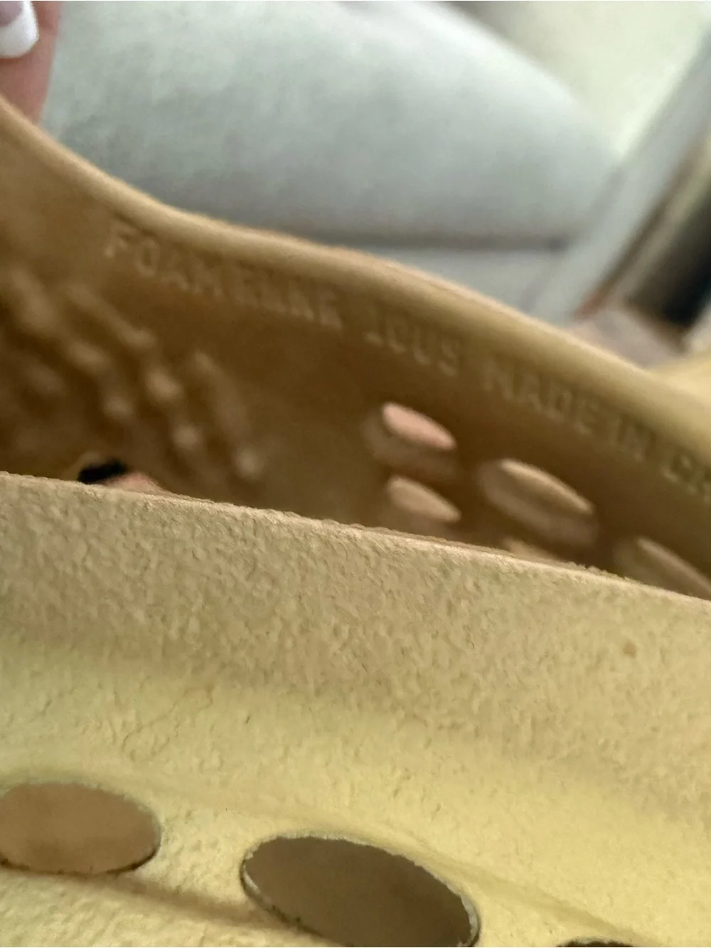 Yeezy Foam RNNR Ochre GW3354 Foam Runner Slides Ochre